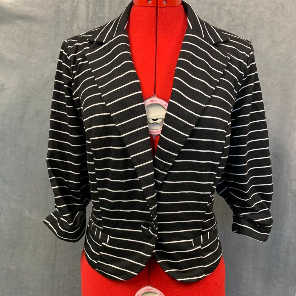 Torrid Black and White Stripe Blazer Size 0 (XL)